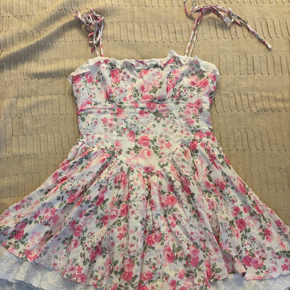 Stella Laguna Beach Cropped Floral Dress